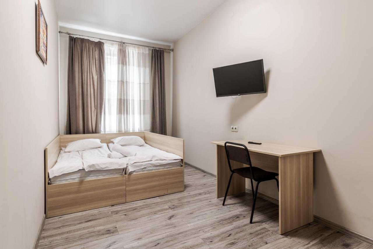 Creamy Apartment Lviv Exterior foto